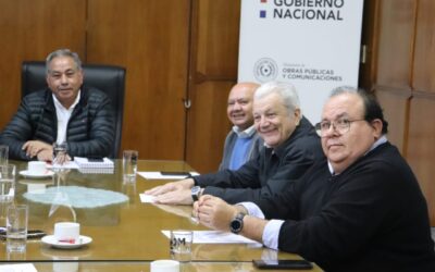 Ministro Segovia apunta a saldar deudas con constructoras