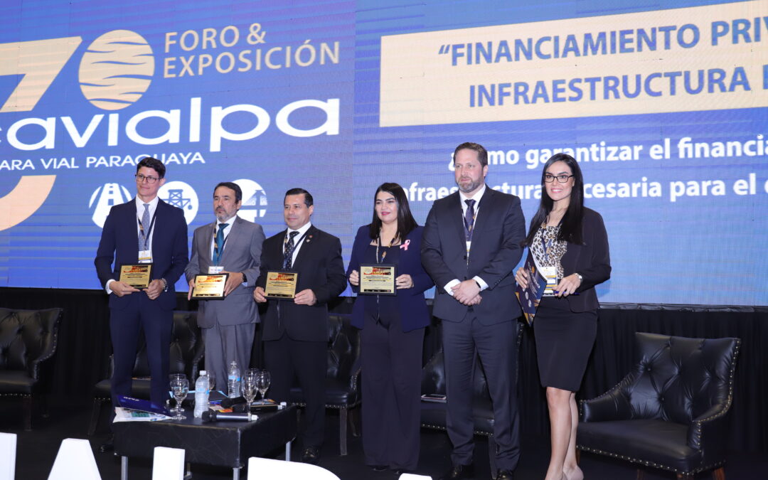 Directivo de la AFD señaló que se debe invertir un 5 % del PIB en infraestructura￼