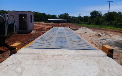 Balpar acuerda entregar dos básculas pesacamiones a constructora