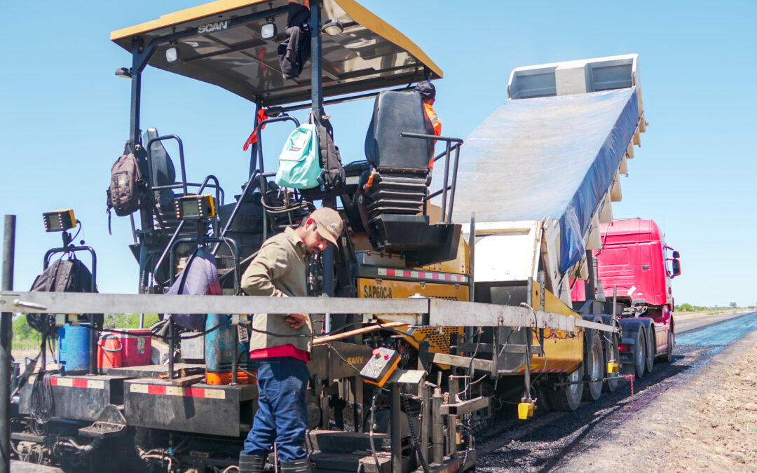 La esparcidora Sany SAP60C-8 demuestra su eficiencia en la ruta PY09