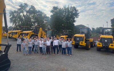 LiuGong realizó capacitación para la fuerza de ventas de Target