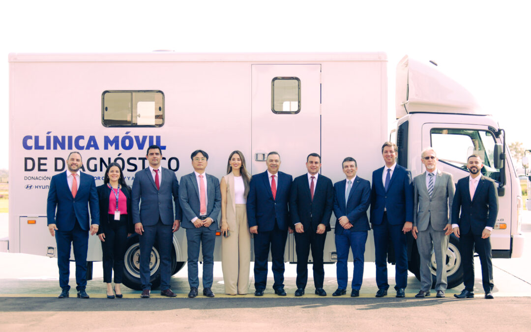 Hyundai y Automotor entregaron al Ministerio de Salud cinco clínicas móviles para diagnóstico general de la población