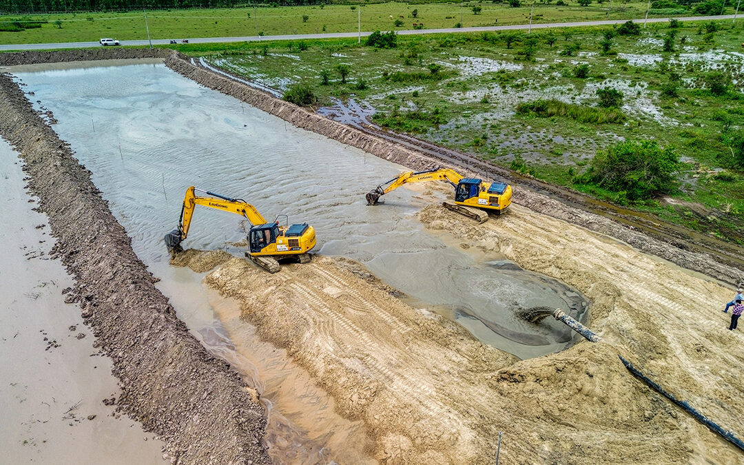 Cuatro etapas del proceso de relleno hidráulico por refulado
