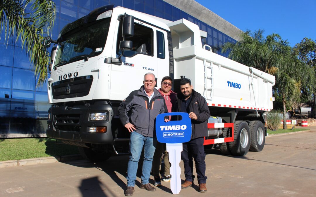 Timbo entrega 8 camiones Sinotruk a la empresa T&C