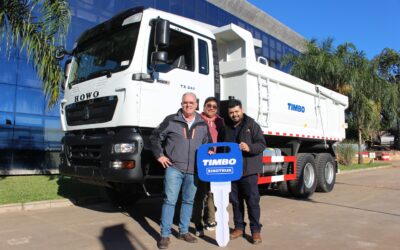 Timbo entrega 8 camiones Sinotruk a la empresa T&C
