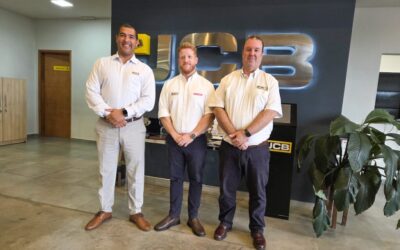 Directivos de JCB visitan De La Sobera SA en Paraguay