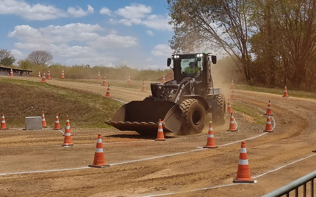 Paraguay se destaca en la final latinoamericana del Desafío Mundial de Operadores de Caterpillar