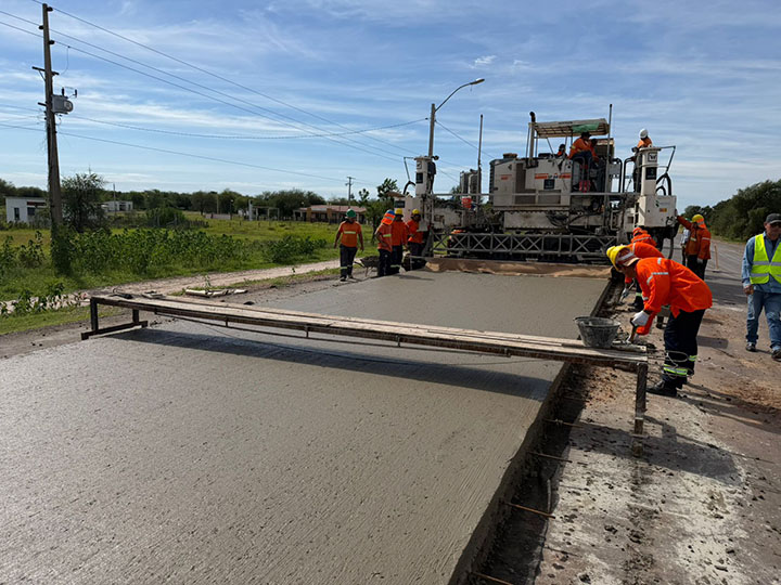 Primera ruta de hormigón del país alcanza un 31% de avance
