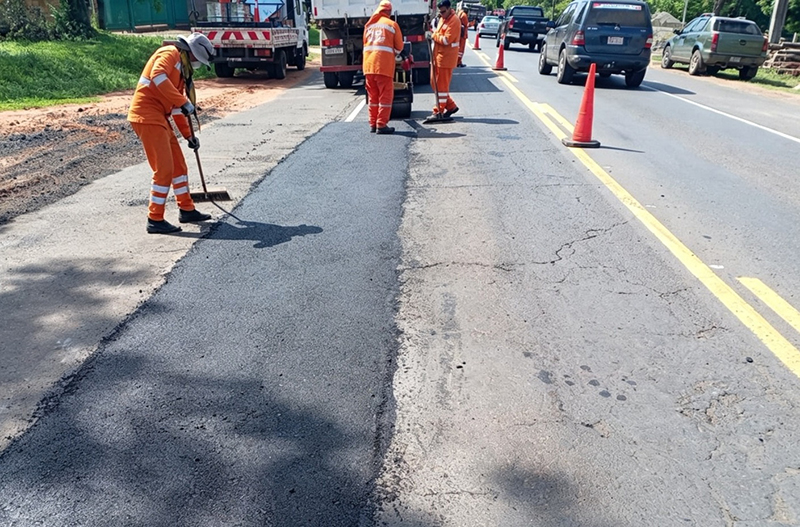 Ruta PY01 mantiene frentes de trabajo para mejorar la transitabilidad